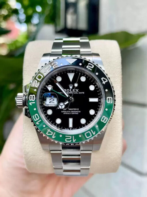 ROLEX OYSTER GMT MASTER II WATCH 40mm 2.jpg