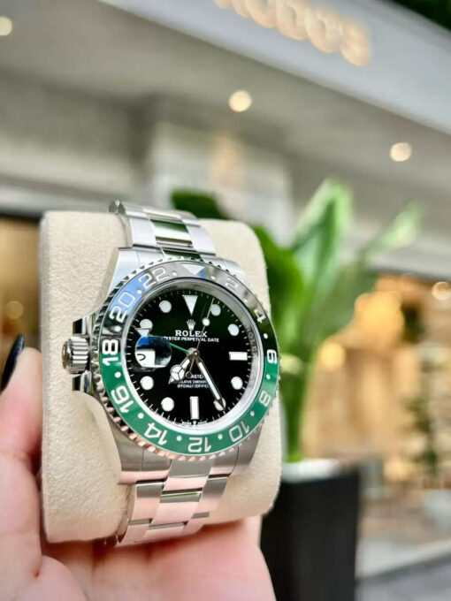 ROLEX OYSTER GMT MASTER II WATCH 40mm 3.jpg