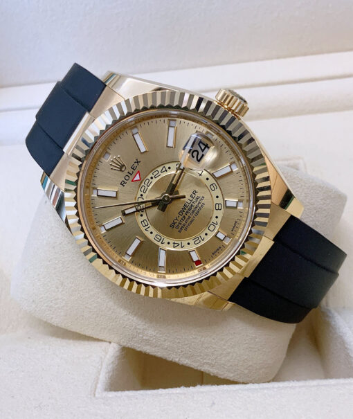 Rolex Sky Dweller 326238 Yellow Gold Oysterflex 42mm 4.jpg