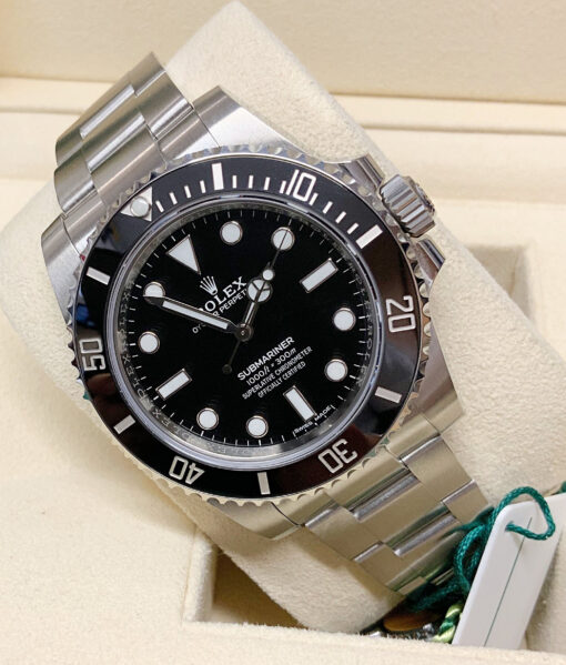 Rolex Submariner 114060 Black Dial 40mm 3.jpg